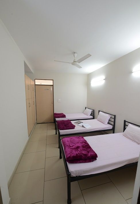 Hostel 6